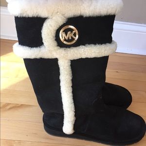 MICHAEL KORS BLACK/WHITE SUEDE BOOTS SZ 8